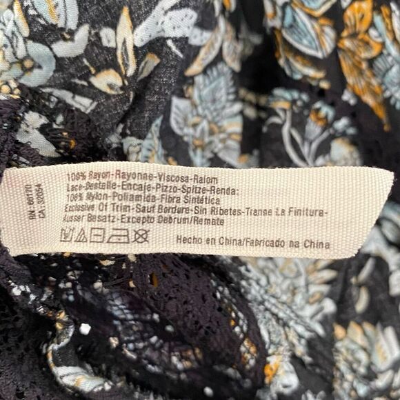 Free People Floral Print Lace Cutout Ruffle Sharkbite Hem Dress Size Extra Small - Picture 4 of 6